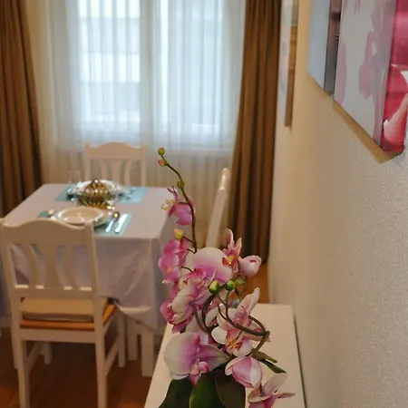 May Our Studio Be A Place Of Peace And Rest Apartment *